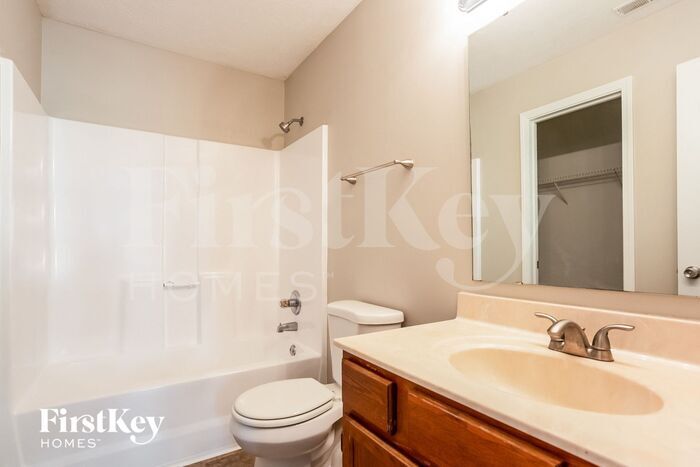 Building Photo - 12145 Bearsdale Dr