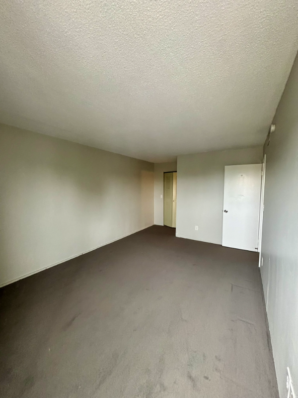 Building Photo - 1400 Millersport Hwy