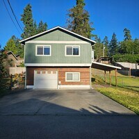 Building Photo - Charming 1-Bedroom Home with Spacious Back...