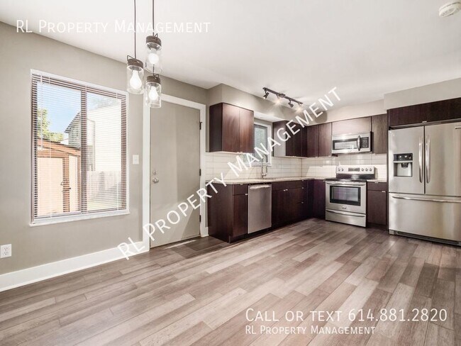 Building Photo - Beautiful 3 bedroom 1.5 bath condo in Wexmoor