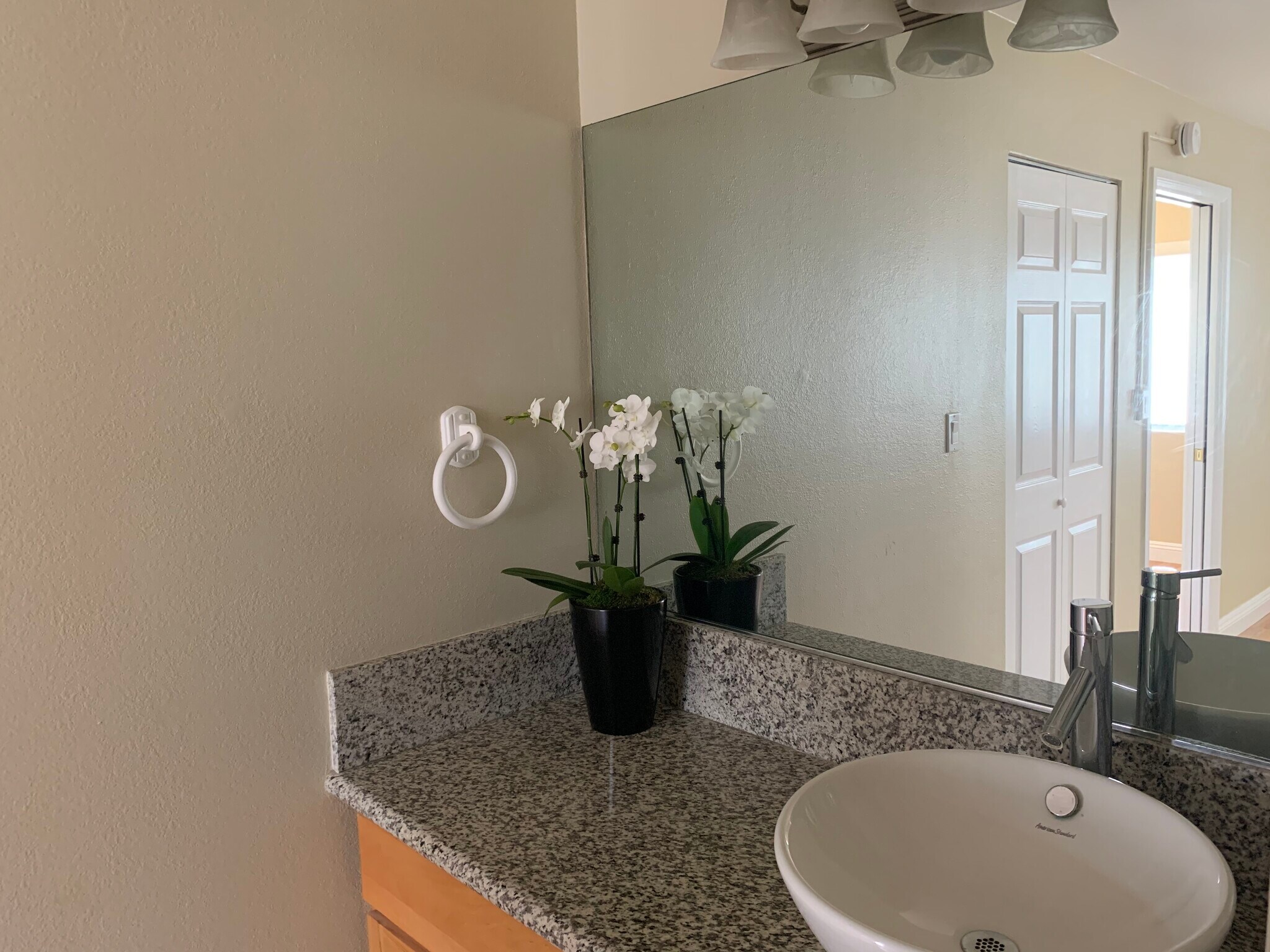 Light + bright vanity area! - 220 S La Fayette Park Pl