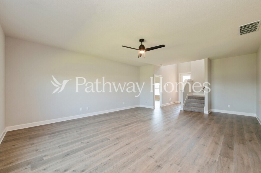 Building Photo - 601 Brookside Dr
