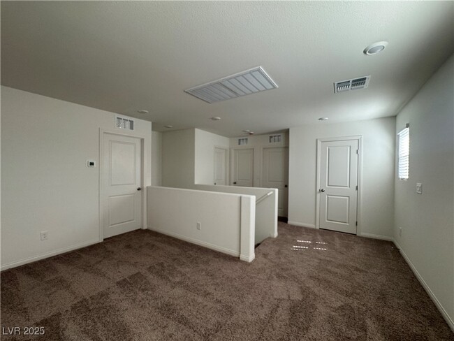 Building Photo - 9144 Vesey Ave