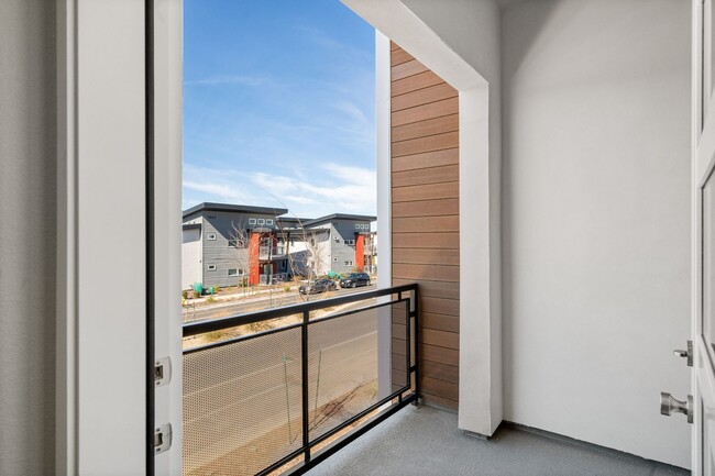 Building Photo - The Boulevards