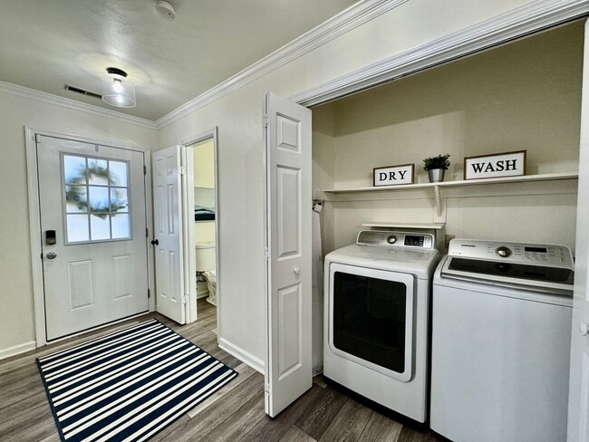 Building Photo - 3-Bedroom Townhome Ready NOW!! Completely Updated - Fenced Backyard - Exterior Storage!