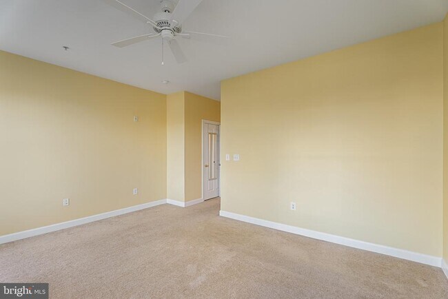 Building Photo - 35 E All Saints St