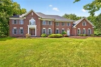 Building Photo - 6 Merrycreek Crossing