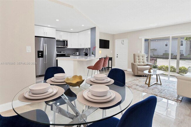 Building Photo - 7527 S Oriole Blvd