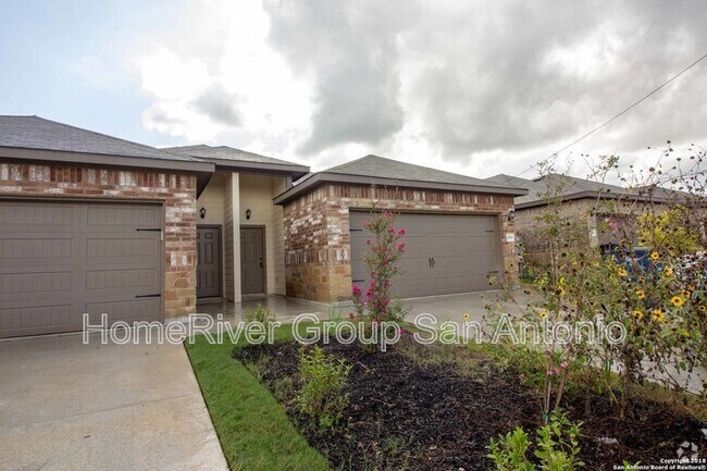 Building Photo - 2572 Pahmeyer Rd