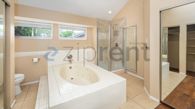 Building Photo - 4315 Lakebend W Dr