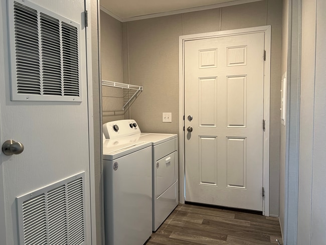 Building Photo - 2326 Catalpa St