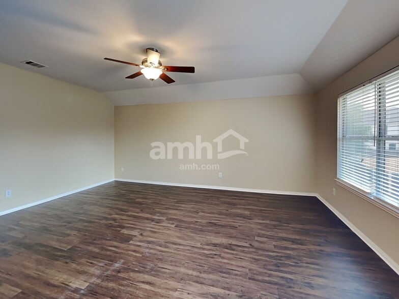 Building Photo - 11737 Latania Ln