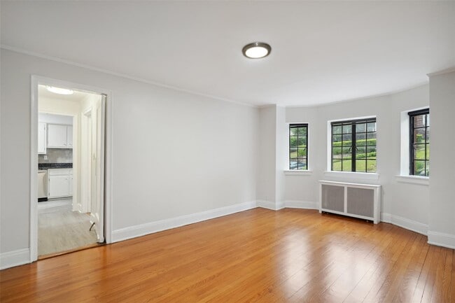 Building Photo - 22 Sagamore Rd