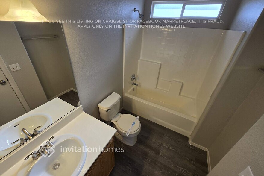 Building Photo - 3401 Vista Springs Way