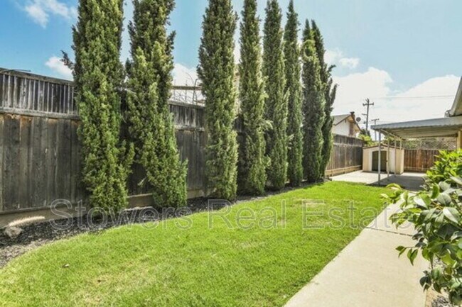 Building Photo - 19248 Pinehaven Pl