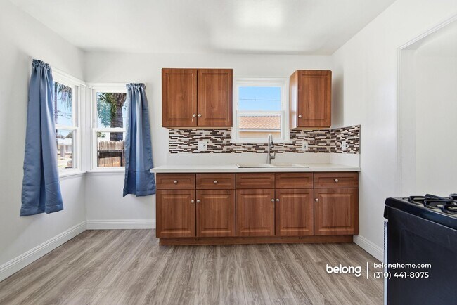 Building Photo - 7090 Lime Ave