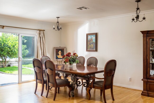 Building Photo - 2906 N Myers St