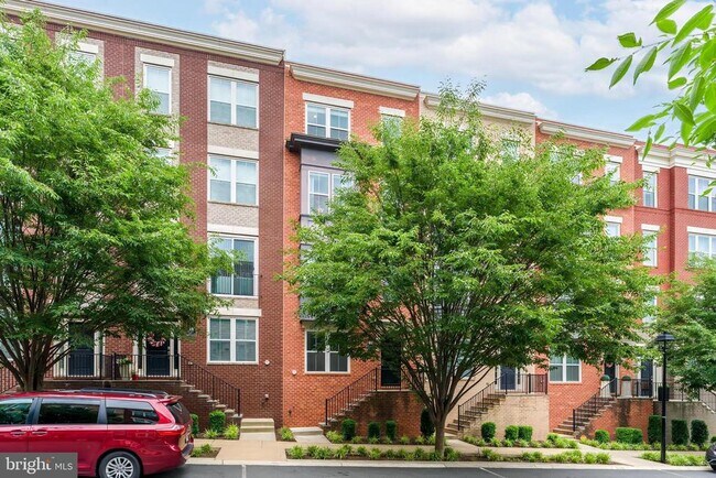 Building Photo - 11692 Sunrise Square Pl
