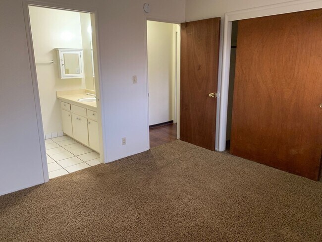 Building Photo - St. Francis Duplex