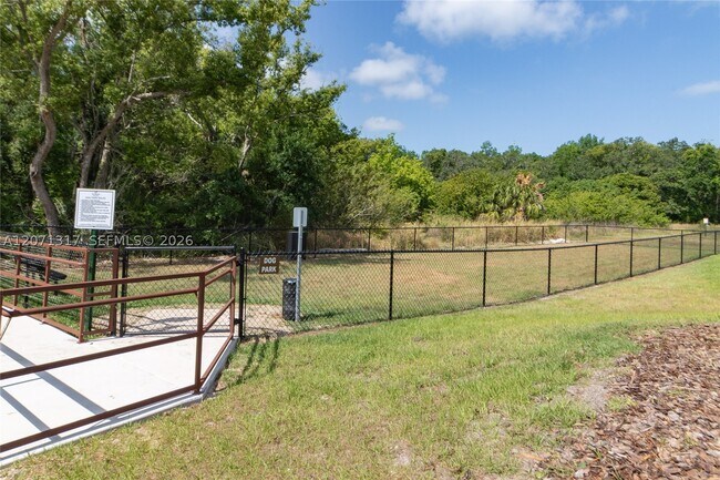 Building Photo - 8247 Tanager Sq