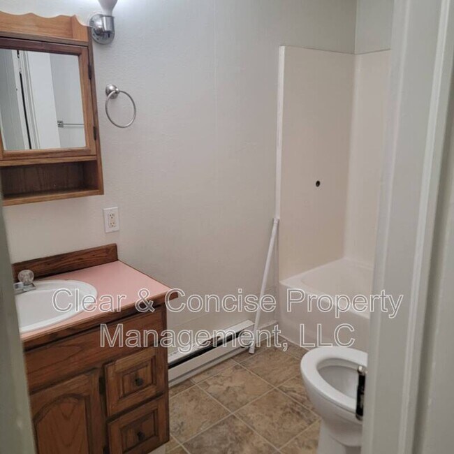 Building Photo - 535 Landess Rd