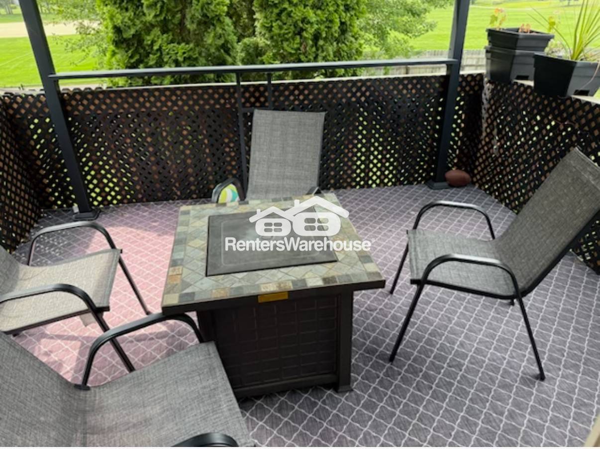 Building Photo - 9712 Hames Ct S