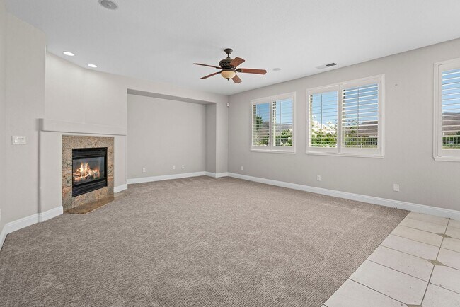 Building Photo - Stunning Like New South Reno 4 Bedroom