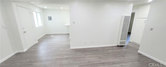 Building Photo - 1417 S Greenwood Ave