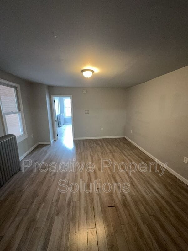 Building Photo - 209 Cattell St