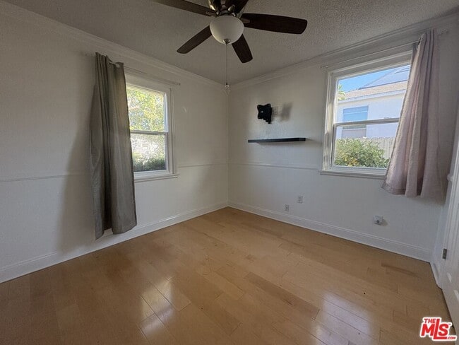 Building Photo - 2417 Andreo Ave