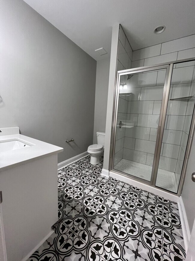 Building Photo - Available for July!