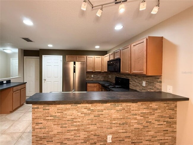 Building Photo - 3840 Shaftbury Pl