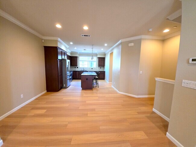 Building Photo - 5962 Lugano Via