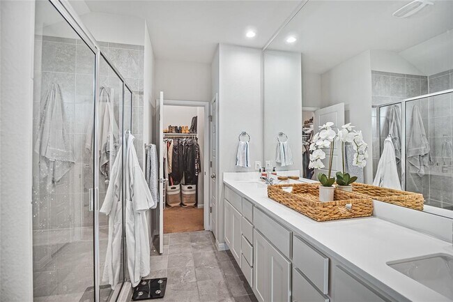 Building Photo - 9905 Comely Bnd