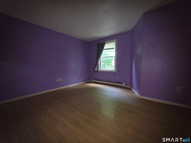Building Photo - 883 Rubber Ave