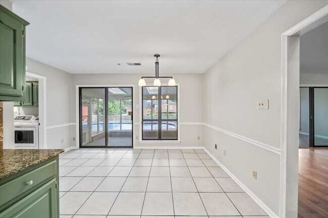 Building Photo - 7559 Cross Village Dr