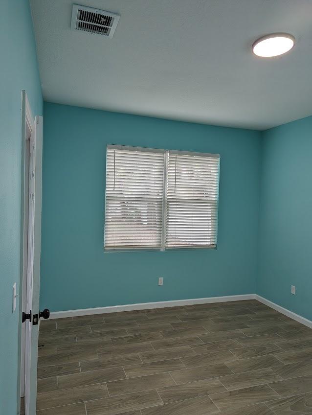 Building Photo - 2010 Seminole Blvd S