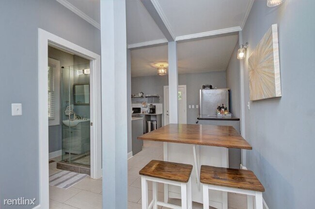 Building Photo - 1 br, 1 bath House - 1613 S Mint Street
