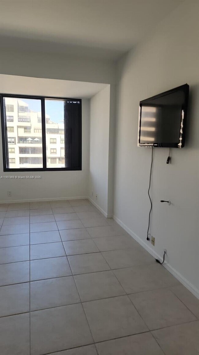 Building Photo - 201 Crandon Blvd