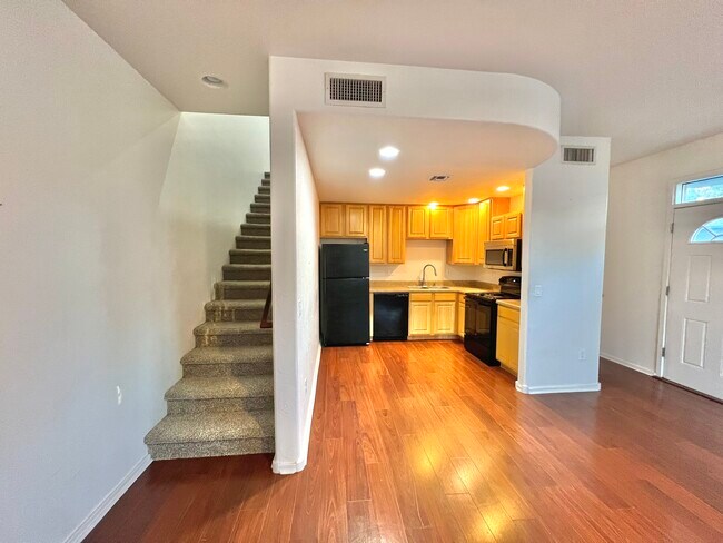 Building Photo - 3136 N Winstel Blvd