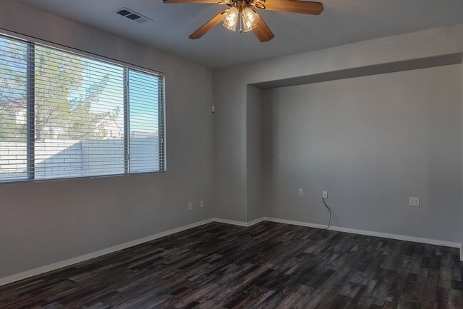 Building Photo - 9222 Cazador St