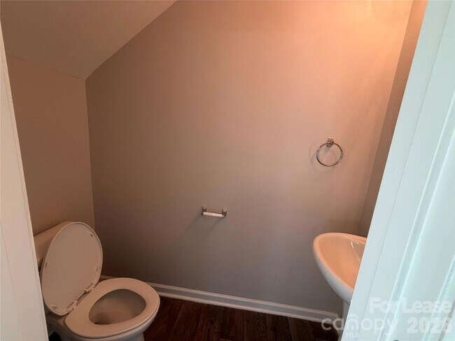Building Photo - 4265 Long Arrow Dr