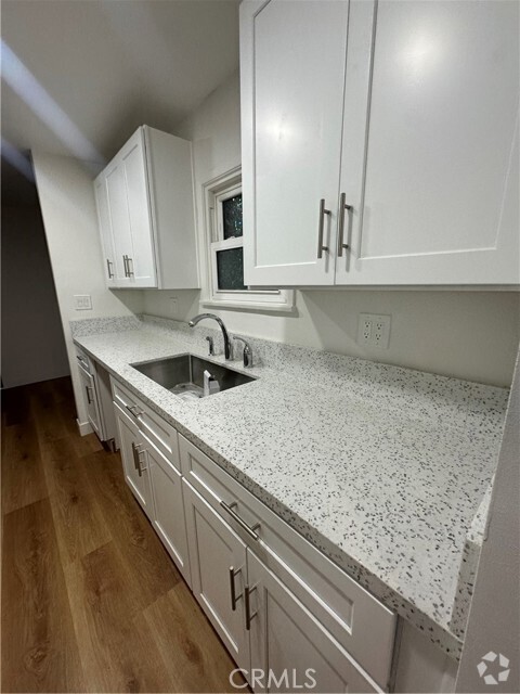 Building Photo - 7872 Cypress Dr