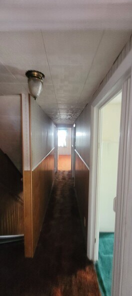 Building Photo - 470 North St