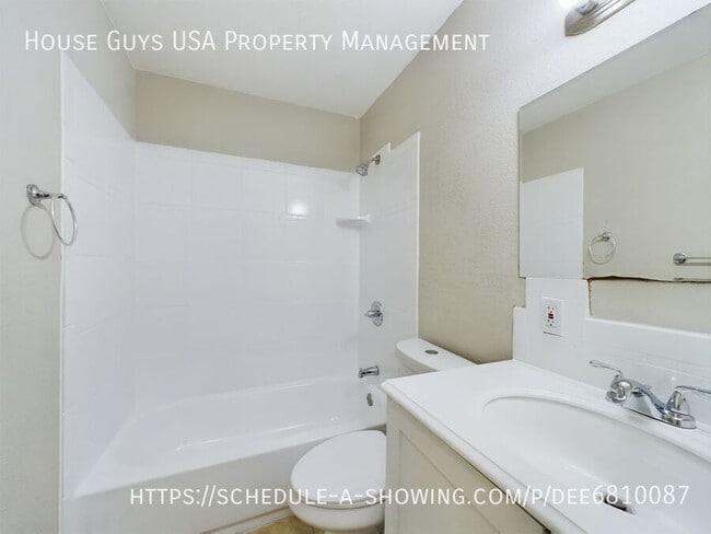 Building Photo - 3611 E 69th St