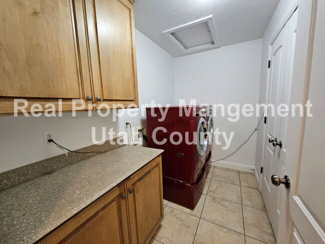 Building Photo - Reduced Price~Pet Friendly Condo