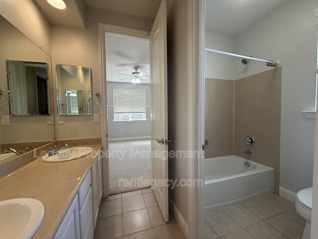 Building Photo - 8843 Latigo Ct