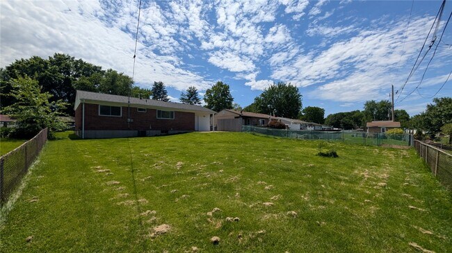 Building Photo - 3220 Highgate Ln