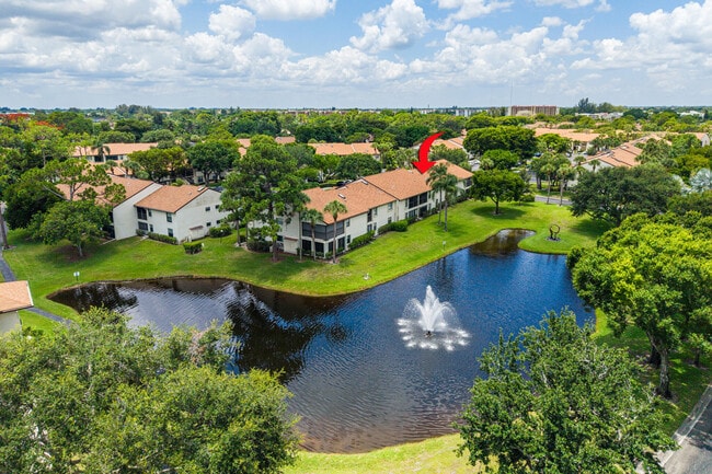 Building Photo - 3386 Lucerne Park Dr