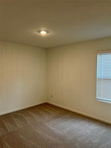 Building Photo - 1033 Raintree Rd